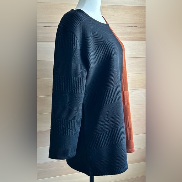 La Madona size L, Black with rustic orange, 3/4 sleeved, ribbed sweatshirt - Picture 3 of 10